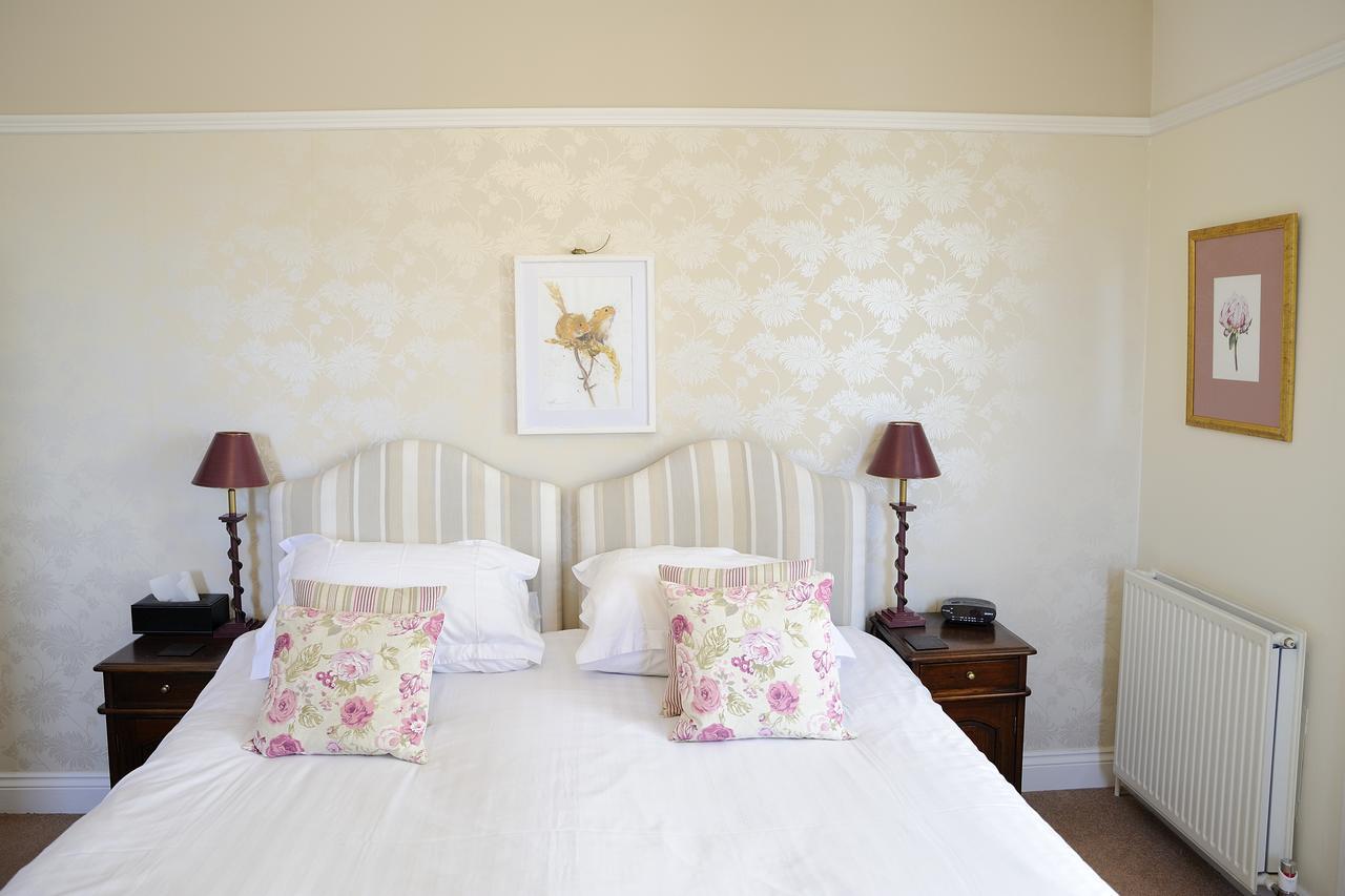 Sheriff Lodge Matlock  Bagian luar foto