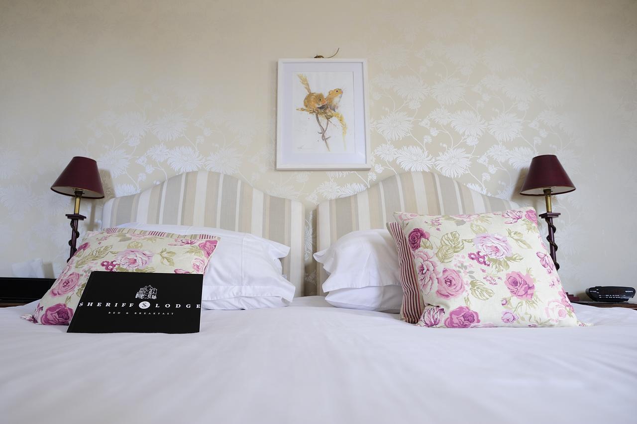 Sheriff Lodge Matlock  Bagian luar foto
